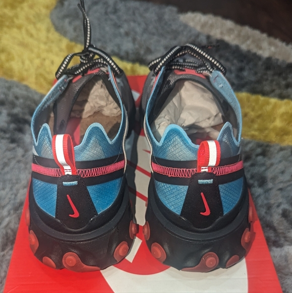 NIKE REACT ELEMENT 87 BLUE CHILL SOLAR RED w/Receipt! - Picture 2 of 9
